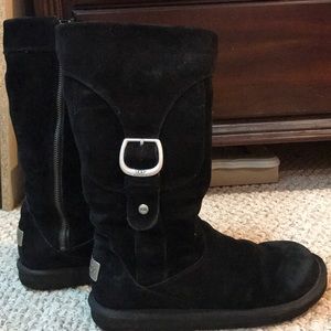 Tall black uggs